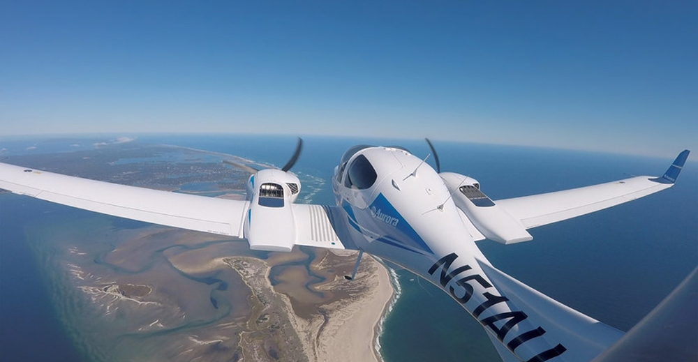 Airborne Radar Guides Unmanned-Aircraft Systems