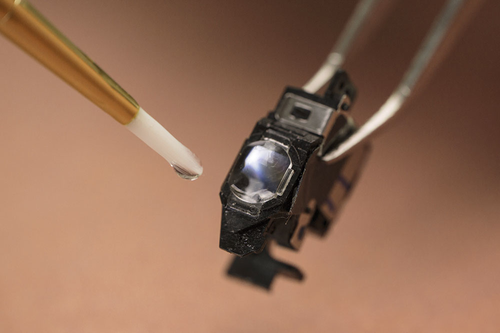 Master Bond LED405Med