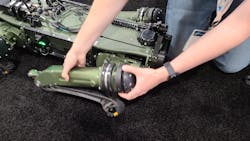 3. The legs of the robot have three degrees of freedom with 12 different joints that pivot in real time. 3. The legs of the robot have three degrees of freedom with 12 different joints that pivot in real time.