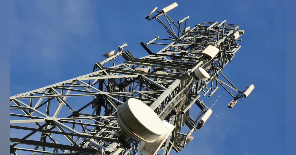 Rf System On Rooftop Building Canadaβs First Commercial Virtualized and Open Radio Access ...