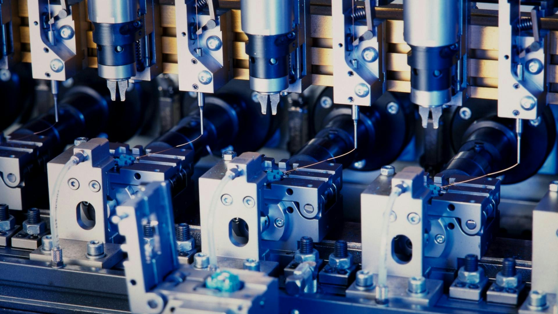 699744d3ad85d4aa2fa7da91 Componentmanufacturing Dreamstime L 14745225