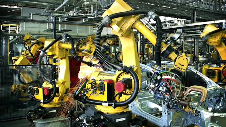 6a4fbf5e7a51507173593f1a Auto Production Dreamstime L 9751091
