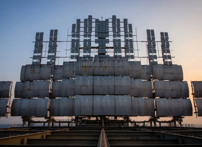 Reliable RF Interconnects for Phased Arrays Radar Systems